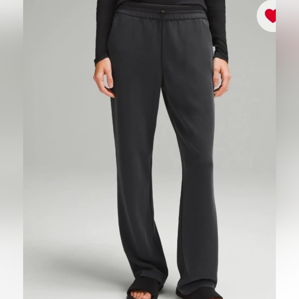 Lululemon Softstreme High Rise Straight Leg Pants Black Size 4